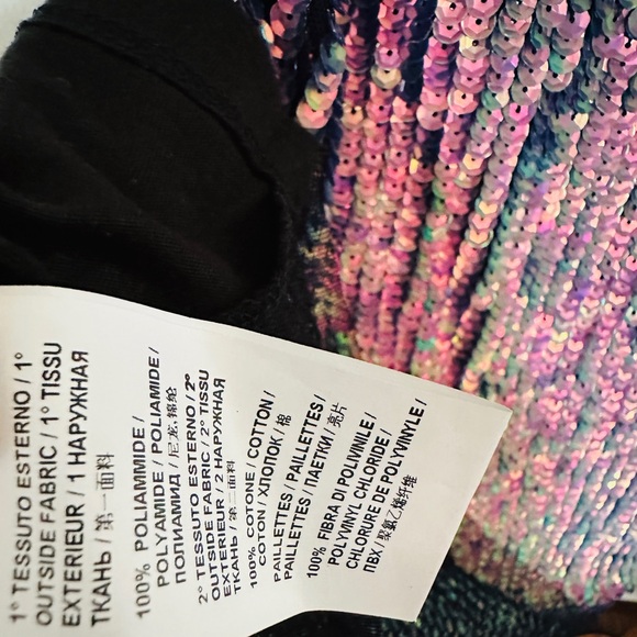 Pinko New with Tags Sequin Top. Size Small fits Medium as well - Picture 5 of 8